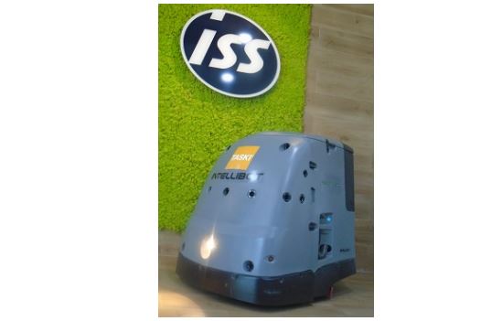 La empresa ISS Iberia acaba de incorporar la primera fregadora robotizada totalmente autónoma