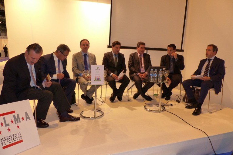 Mesa debate convenios colectivos Esclean 2016