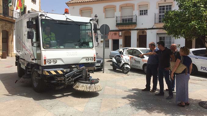 Barredora vial Dulevo