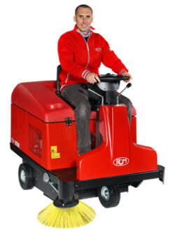 Barredora conductor sentado RCM Atom Plus