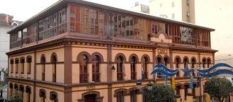 La limpieza de los edificios municipales de Langreo costará 3,4 millones en 3 años