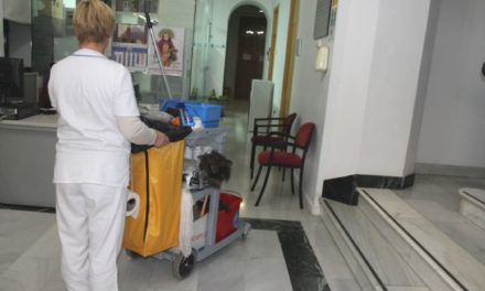 Se acuerda finalizar el contrato del Servicio de Limpieza de Interiores en centros e instalaciones dependientes del Ayuntamiento de Totana