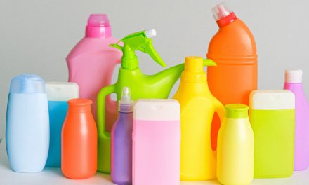 Evita estas mezclas de productos de limpieza