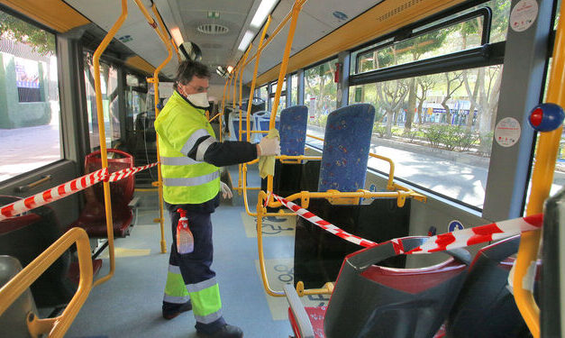 La importancia de saber cómo mantener una limpieza eficaz y sostenible en los vehículos y el transporte público.
