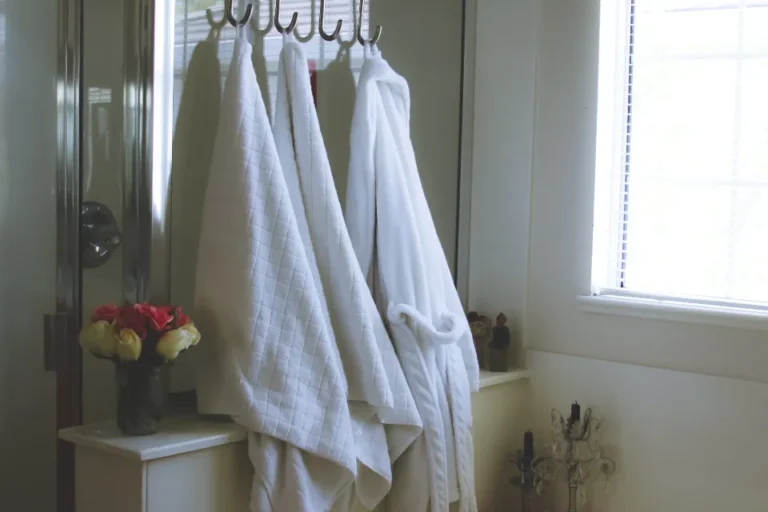 Toallas de baño colgadas