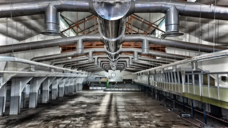 Interior de una nave industrial