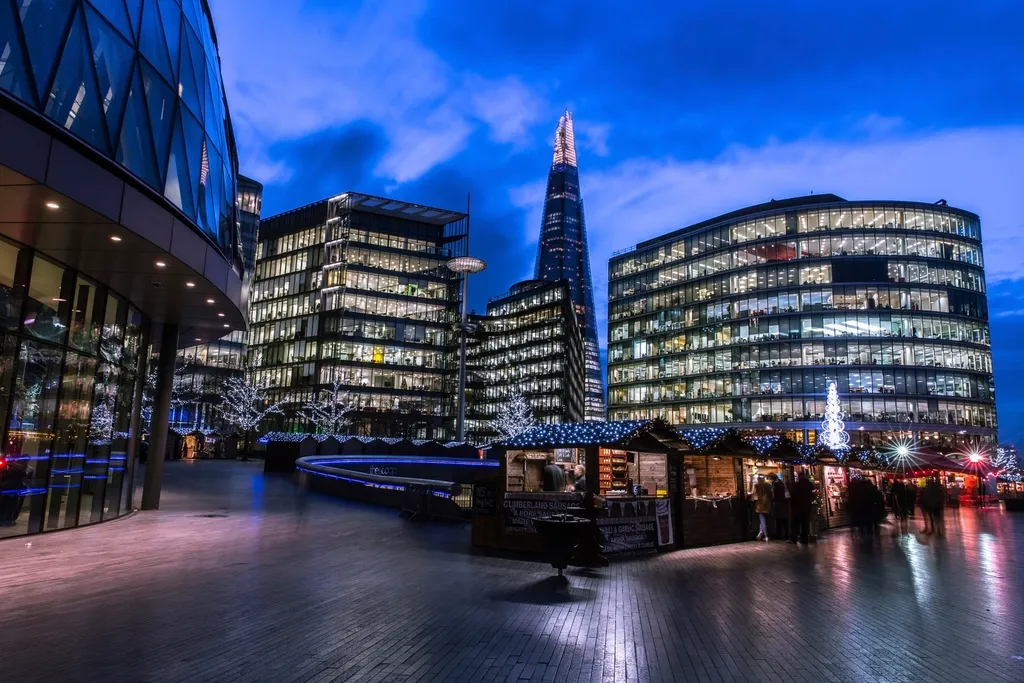 Edificios de Londres junto al Támesis