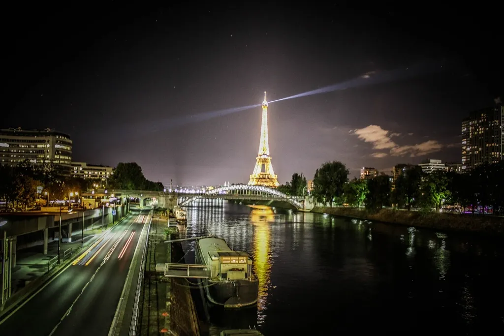 Torre Eiffel de noche