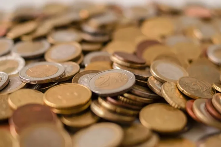 Monedas amontonadas