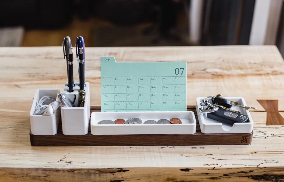 Organizador de escritorio con calendario