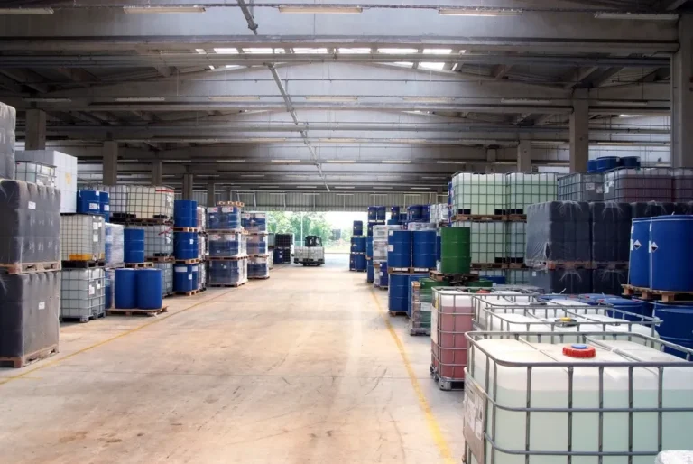 Interior de un almacén
