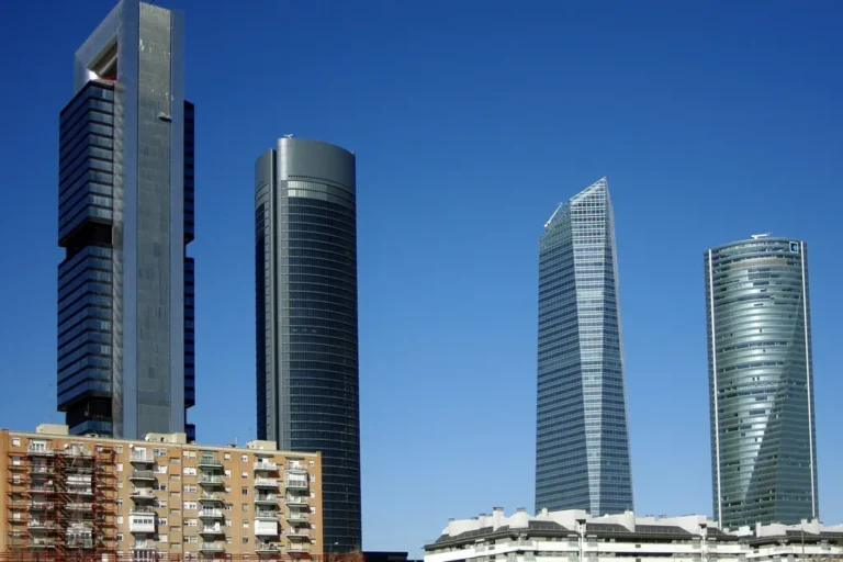 Rascacielos de las Cuatro Torres de Madrid